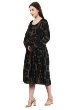 Load image into Gallery viewer, New Women Maze Print Long Sleeve Maxi Rayon Dress
